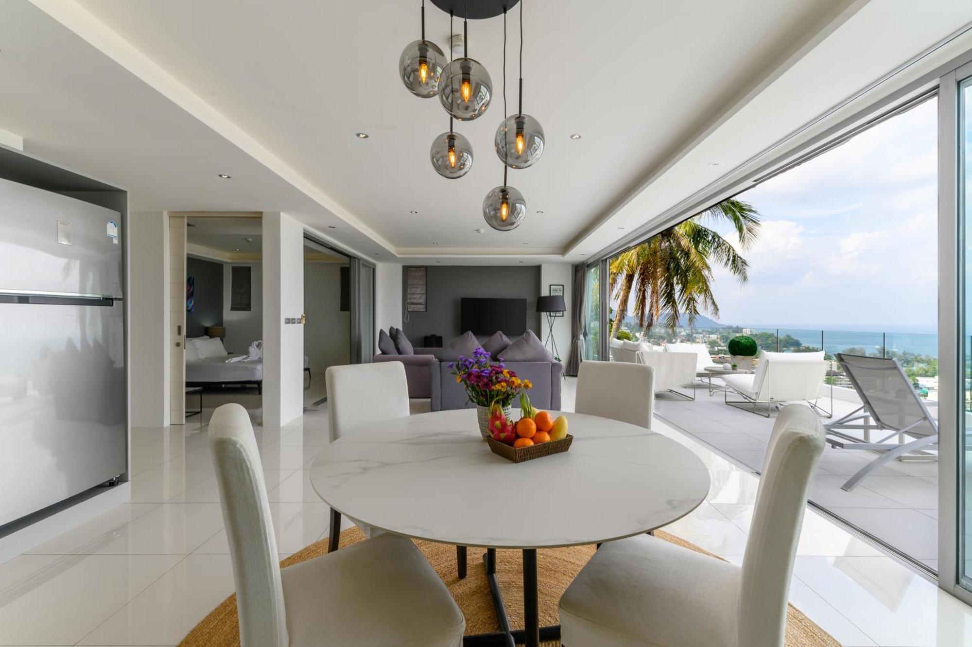 The View Phuket By Resava Aparthotel Kata-stranden Rom bilde