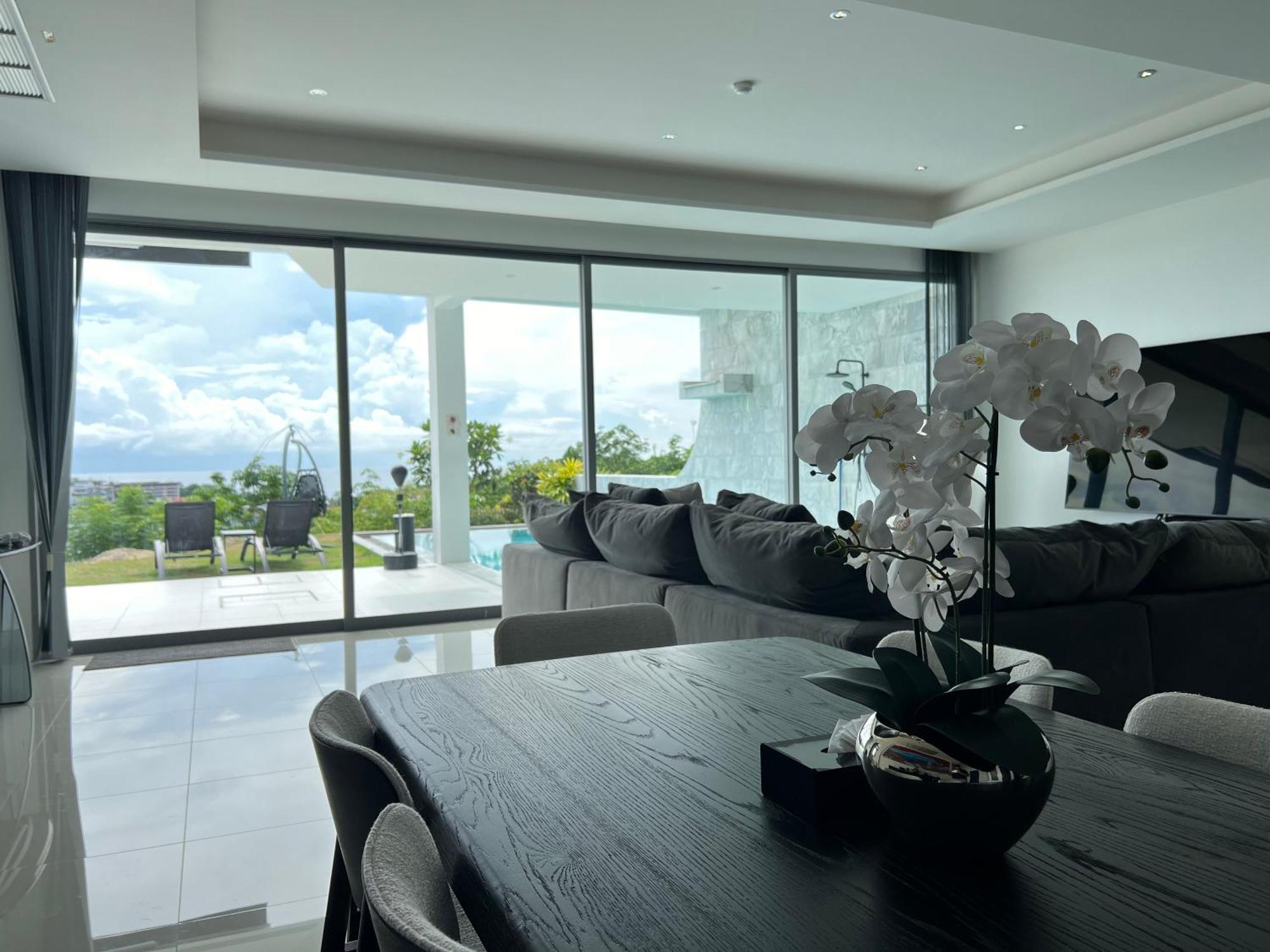 The View Phuket By Resava Aparthotel Kata-stranden Rom bilde