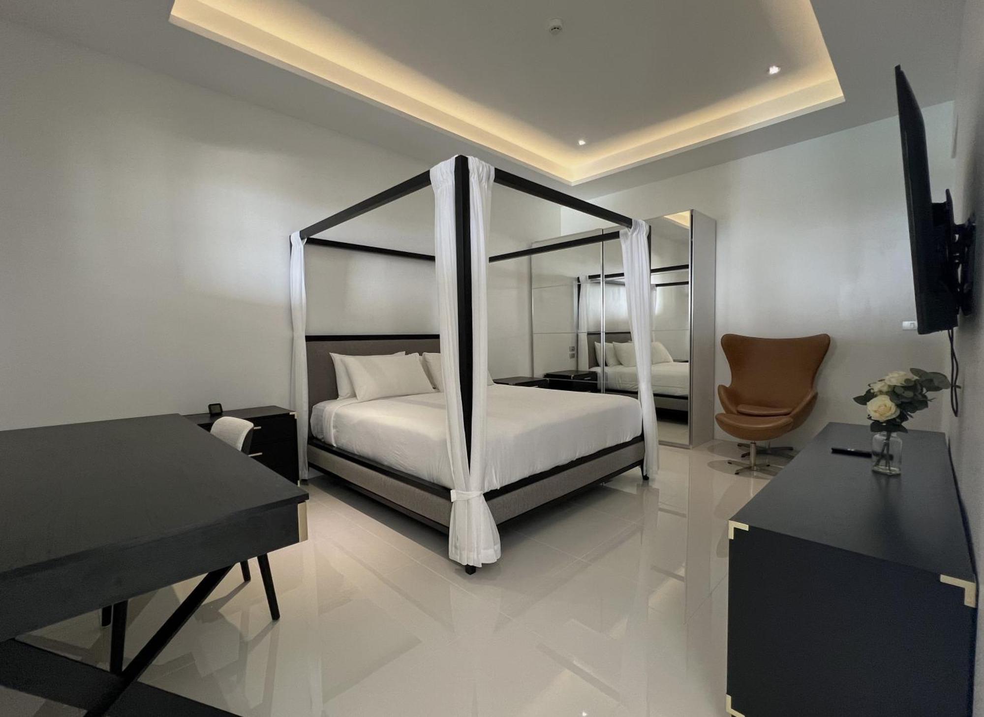 The View Phuket By Resava Aparthotel Kata-stranden Rom bilde