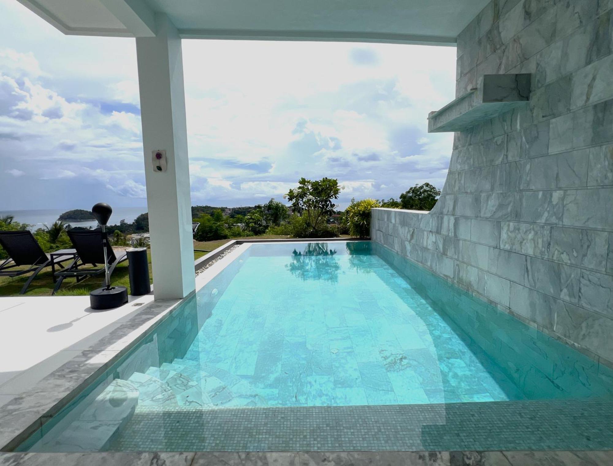 The View Phuket By Resava Aparthotel Kata-stranden Rom bilde